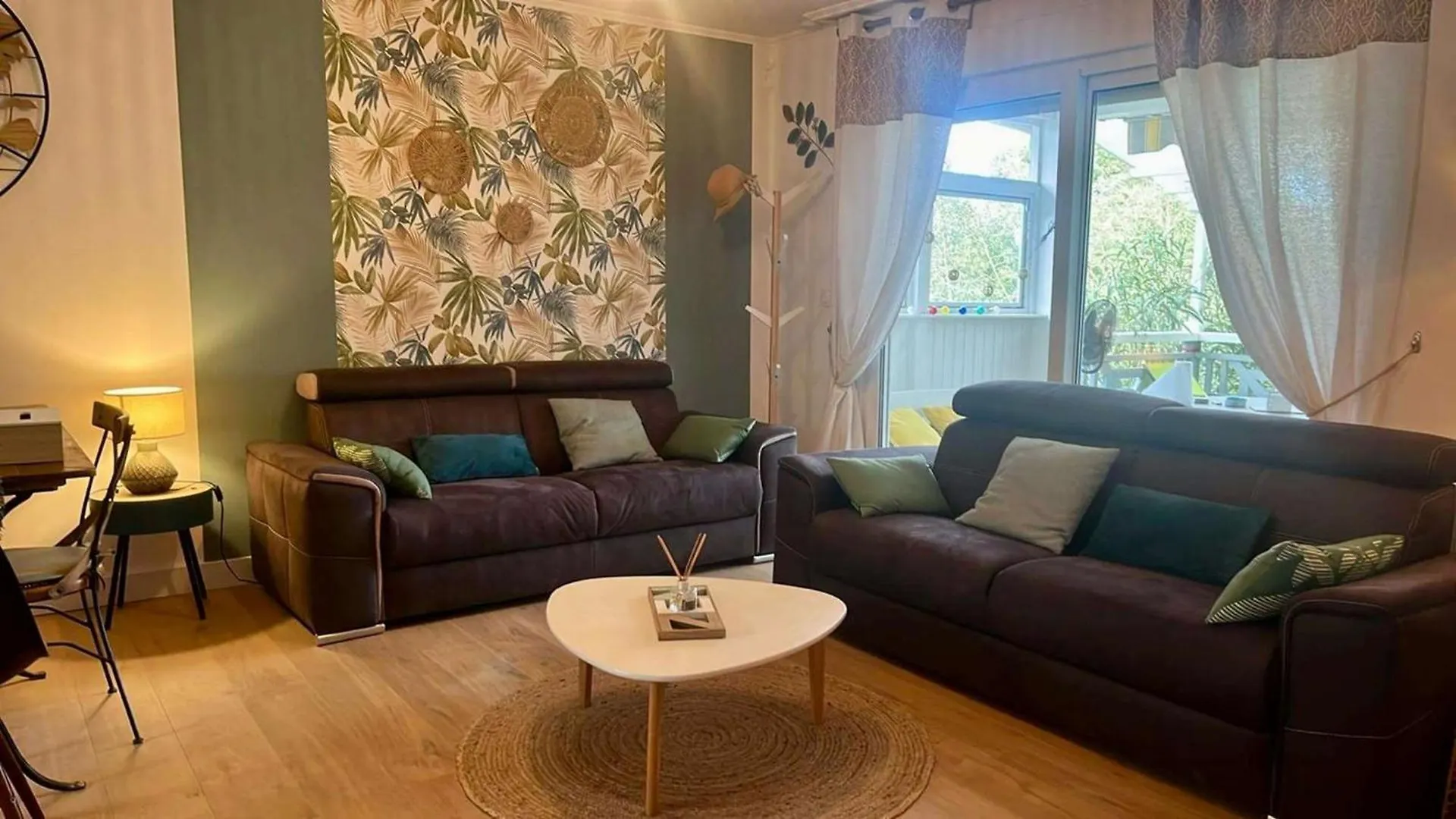 Gasmim18 - Golfe De St-Tropez - Chalet Bien Equipe Et Amenage Dans Domaine Arbore Gassin 0*,  France